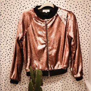 Partly rose bomber